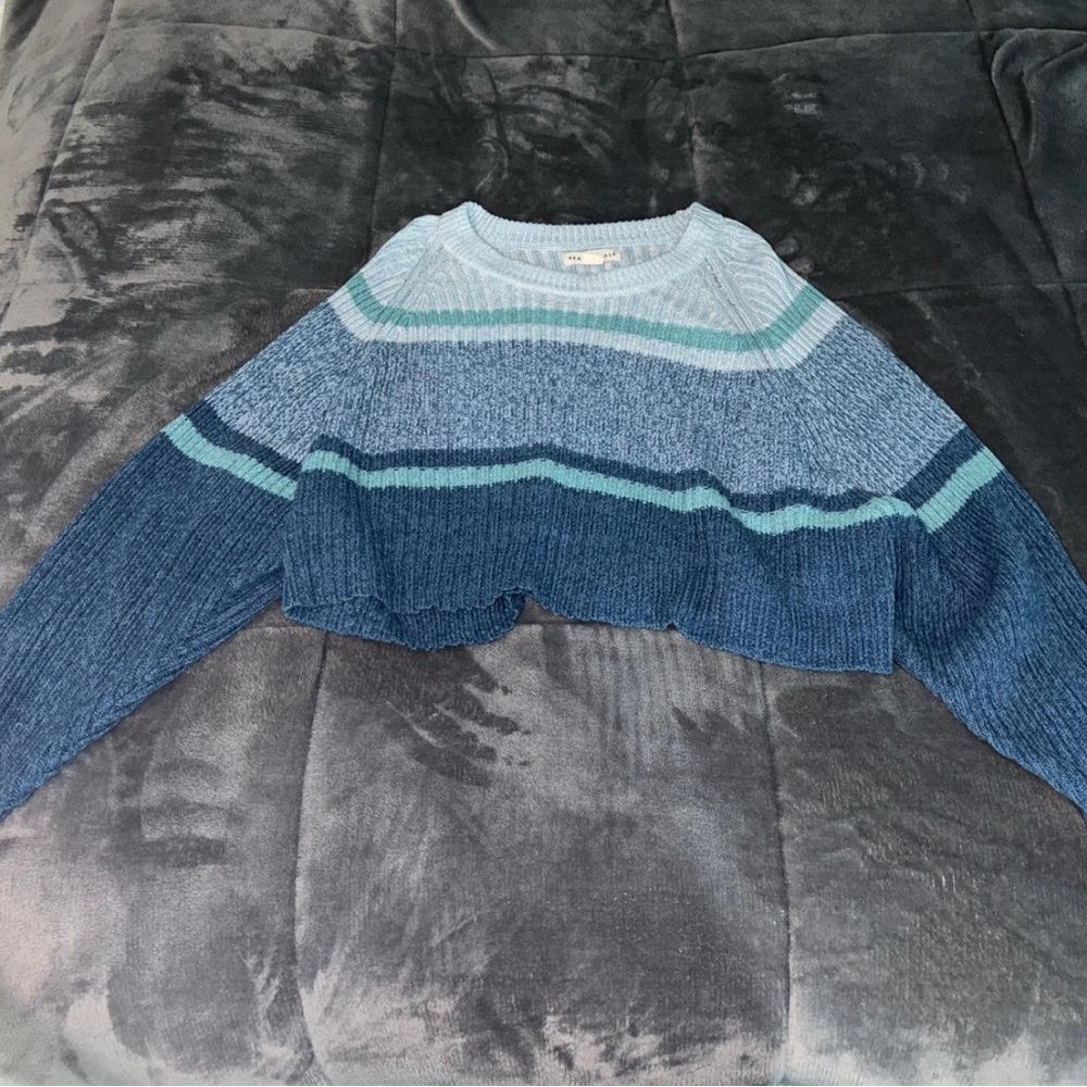 Aeropostale Blue Gradient Women's Sweater